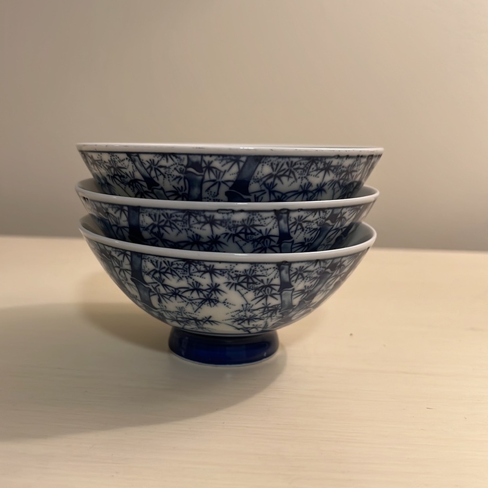 EUC: 3 Porcelain Finger Bowls - Picture 3 of 3